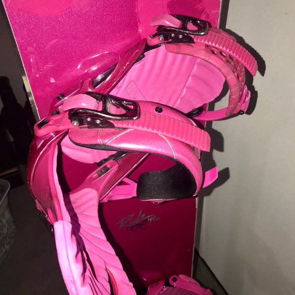 πRIDE 147β Ladies Snowboard & Bindingsπ - Picture 2 of 3